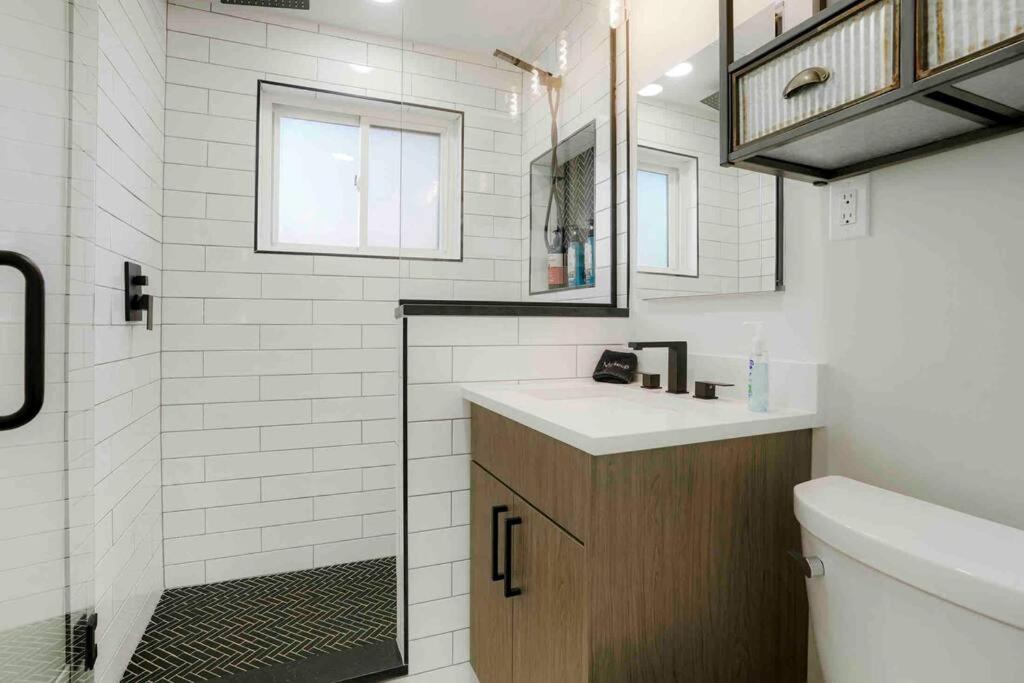 Sleeps 16 - 15 Min/Downtown, 10 Min/Medical Center Villa Aurora Ngoại thất bức ảnh