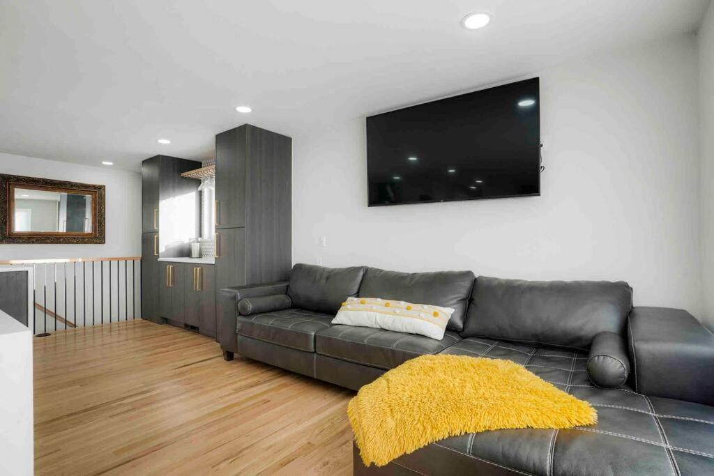 Sleeps 16 - 15 Min/Downtown, 10 Min/Medical Center Villa Aurora Ngoại thất bức ảnh